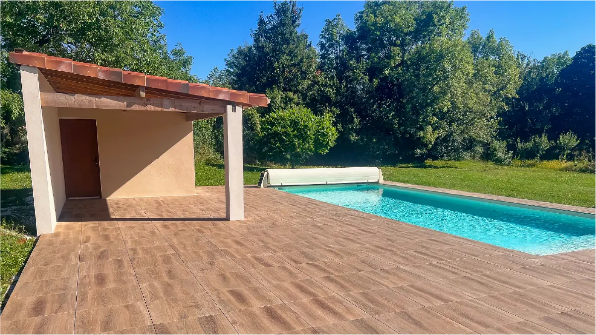 Image hover effect image